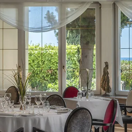 Chateau De La Tour 4* Cannes