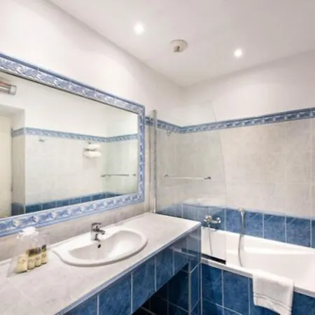 Chateau De La Tour 4* Cannes