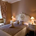 Chateau De La Tour Hotel