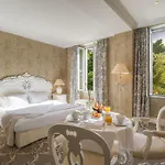 Chateau De La Tour فندق 4*