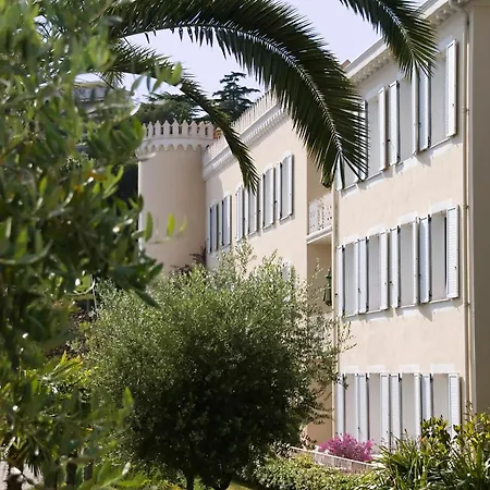 Hotel Chateau De La Tour