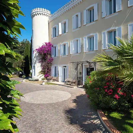 Chateau De La Tour