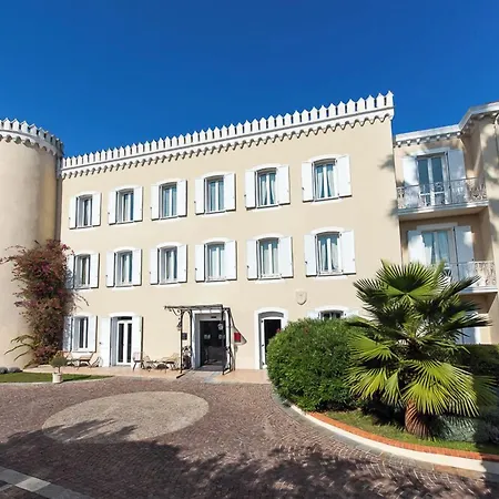 Chateau De La Tour Канны