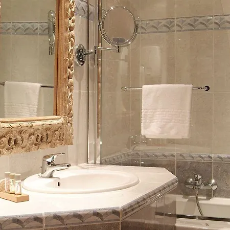 Hotel Chateau De La Tour Cannes