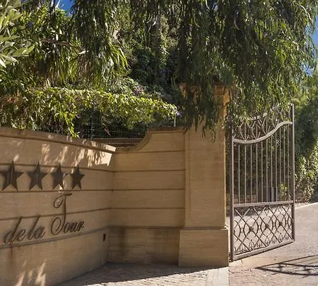 Chateau De La Tour Hotel 4*