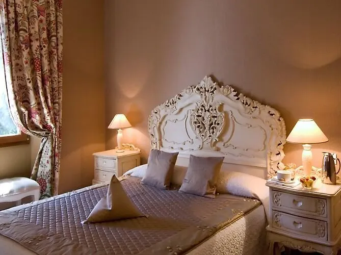 Chateau De La Tour Hotel