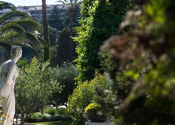 Hotel Chateau De La Tour