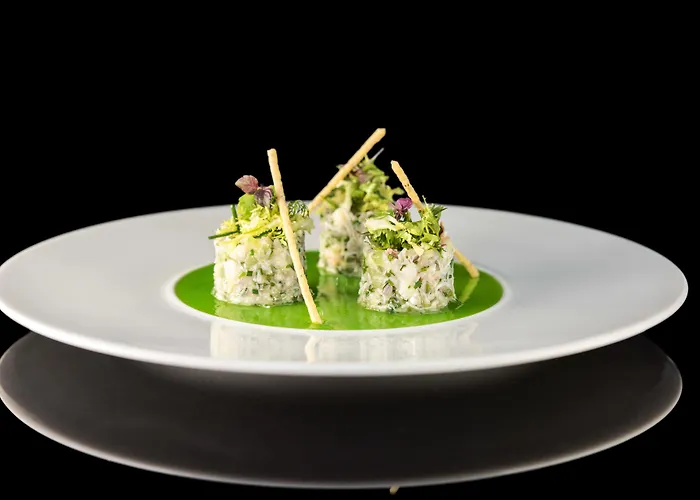 Chateau De La Tour Отель Канны