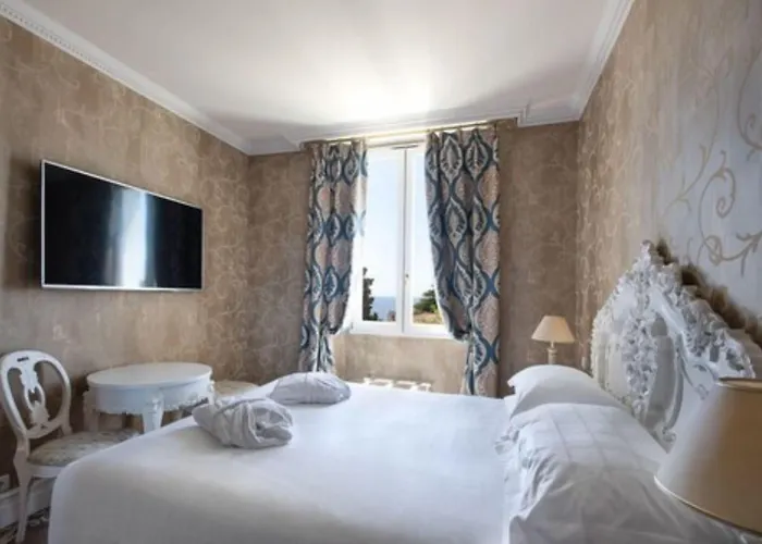 Chateau De La Tour Cannes