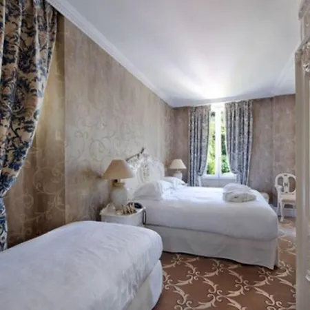 فندق Chateau De La Tour 4*