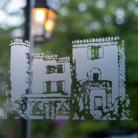 Otel Chateau De La Tour 4*
